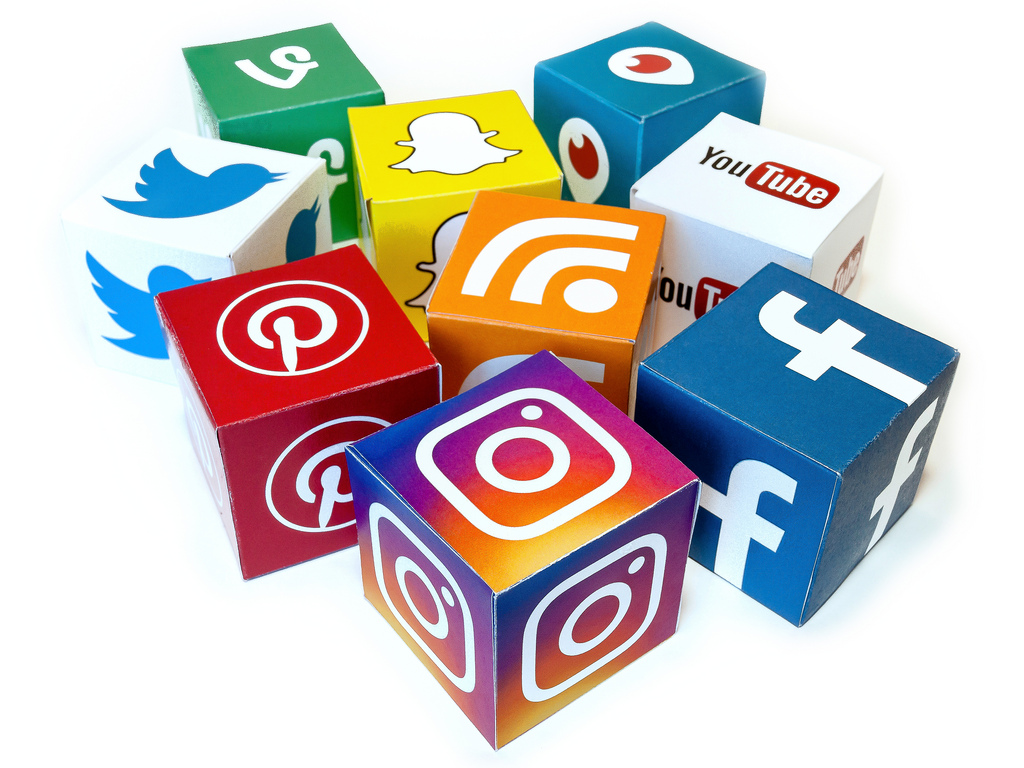 Social Media Active